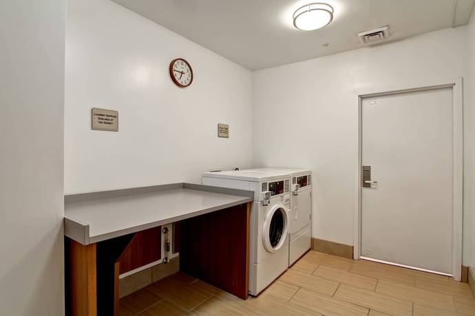 Imagen de los interiores del Hotel SpringHill Suites Tallahassee Central. Foto 15