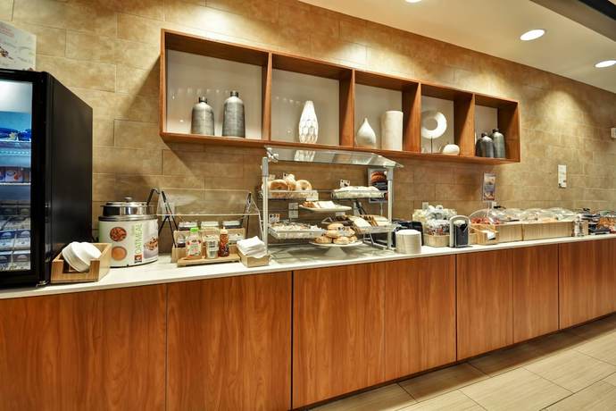Imagen del bar/restaurante del Hotel SpringHill Suites Tallahassee Central. Foto 6
