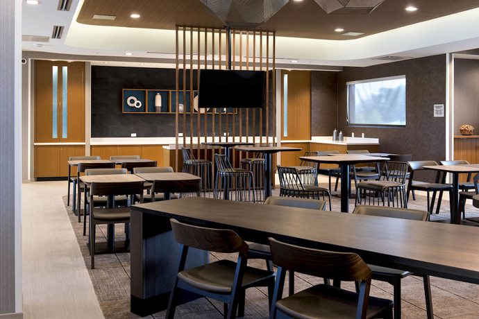 Imagen del bar/restaurante del Hotel SpringHill Suites Tampa Suncoast Parkway. Foto 6