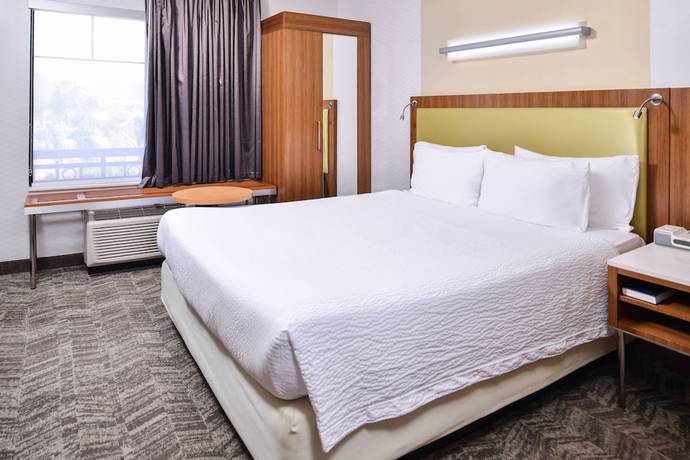 Imagen de la habitación del Hotel SpringHill Suites Temecula Valley Wine Country. Foto 4
