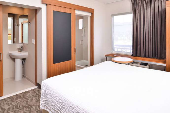 Imagen de la habitación del Hotel SpringHill Suites Temecula Valley Wine Country. Foto 11