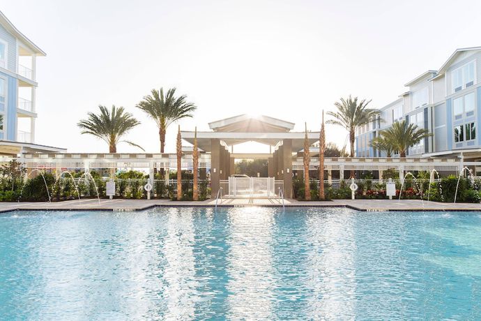 Imagen de la piscina del Hotel SpringHill Suites by Marriott Amelia Island. Foto 19