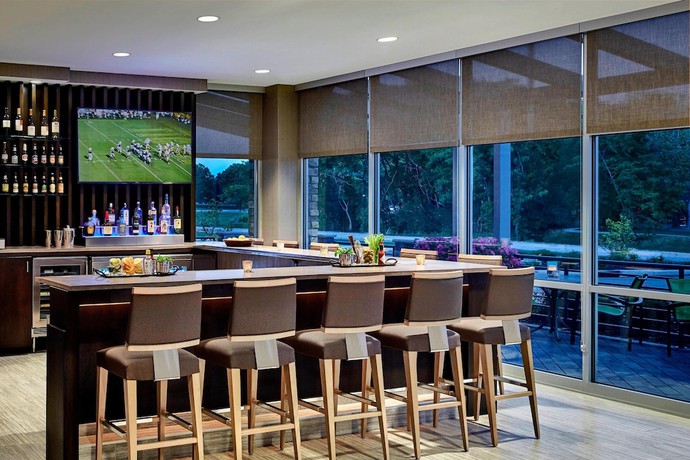 Imagen del bar/restaurante del Hotel SpringHill Suites by Marriott Anaheim Placentia/Fullerton. Foto 5