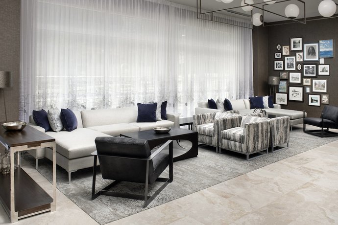 Imagen de los interiores del Hotel SpringHill Suites by Marriott Atlanta Downtown. Foto 18
