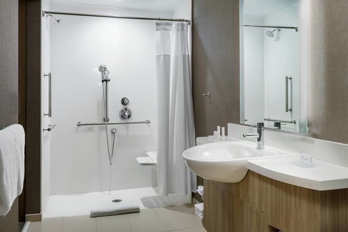 Imagen de la habitación del Hotel SpringHill Suites by Marriott Belmont Redwood Shores. Foto 10
