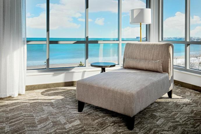 Imagen de la habitación del Hotel SpringHill Suites by Marriott Boston Logan Airport Revere Beach. Foto 4