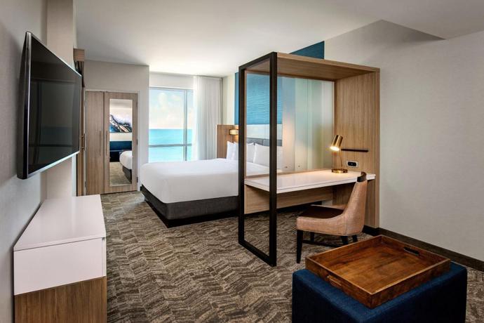 Imagen de la habitación del Hotel SpringHill Suites by Marriott Boston Logan Airport Revere Beach. Foto 5