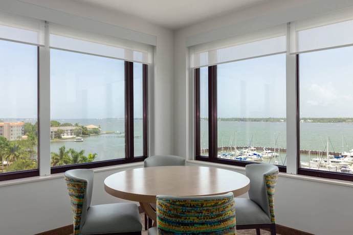 Imagen de la habitación del Hotel SpringHill Suites by Marriott Bradenton Downtown/Riverfront. Foto 5