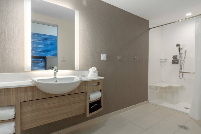 Imagen de la habitación del Hotel SpringHill Suites by Marriott Bradenton Downtown/Riverfront. Foto 9