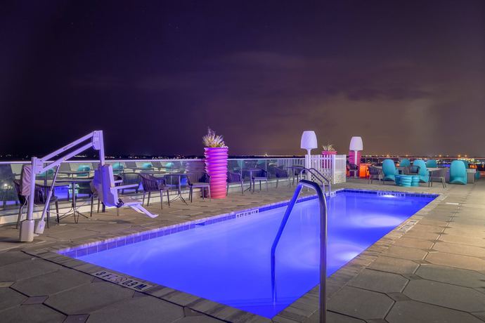 Imagen de los interiores del Hotel SpringHill Suites by Marriott Bradenton Downtown/Riverfront. Foto 17