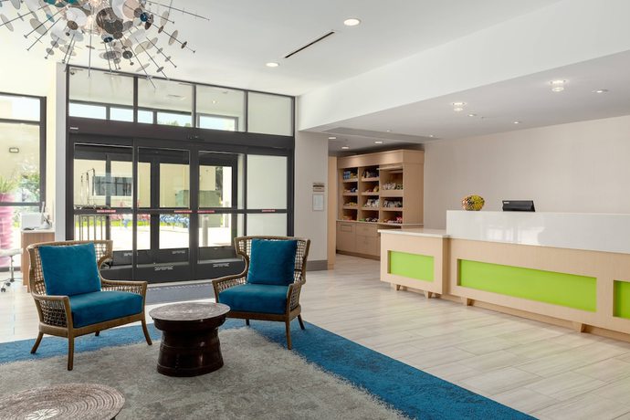 Imagen de los interiores del Hotel SpringHill Suites by Marriott Bradenton Downtown/Riverfront. Foto 19
