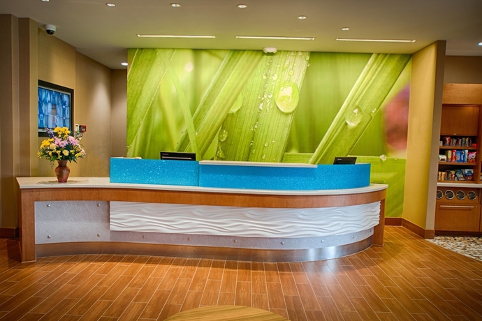 Imagen de los interiores del Hotel SpringHill Suites by Marriott Canton. Foto 11
