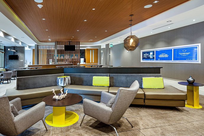 Imagen de los interiores del Hotel SpringHill Suites by Marriott Charleston Airport and Convention Center. Foto 15