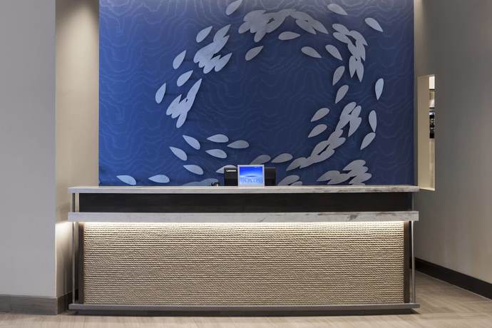 Imagen de los interiores del Hotel SpringHill Suites by Marriott Clearwater Beach. Foto 17