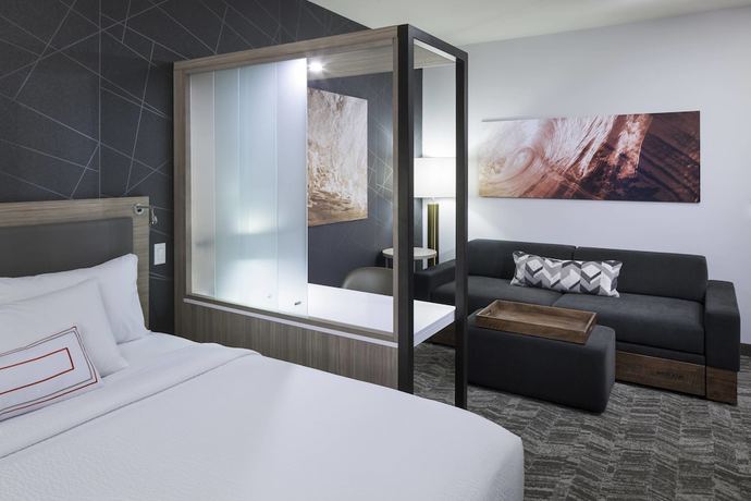 Imagen de la habitación del Hotel SpringHill Suites by Marriott Clearwater Beach. Foto 5