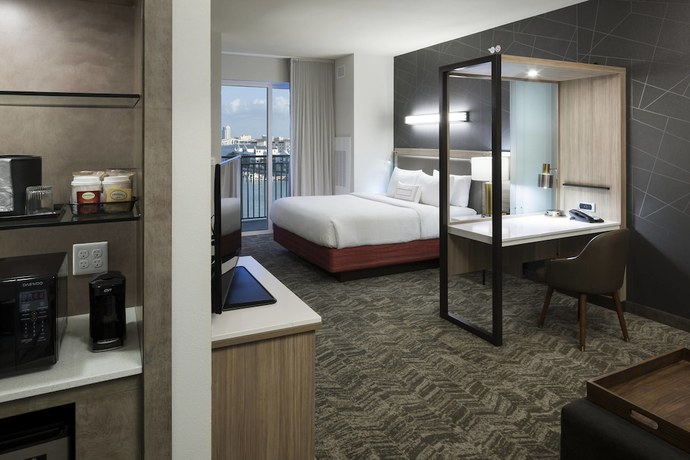 Imagen de la habitación del Hotel SpringHill Suites by Marriott Clearwater Beach. Foto 13