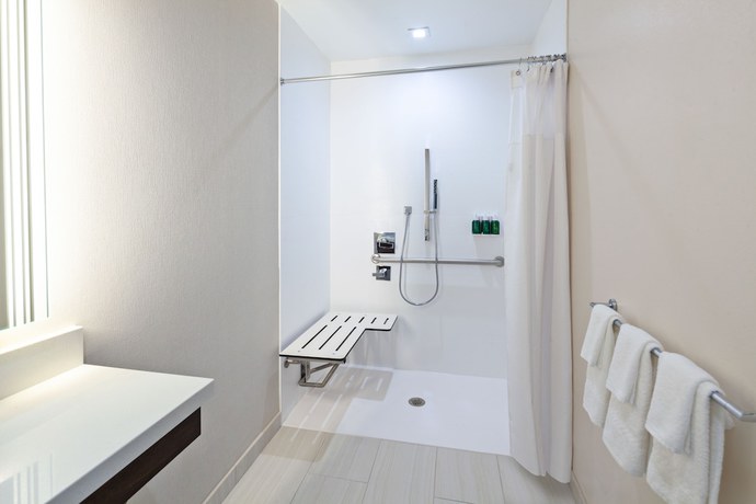 Imagen de la habitación del Hotel SpringHill Suites by Marriott Escondido Downtown. Foto 6