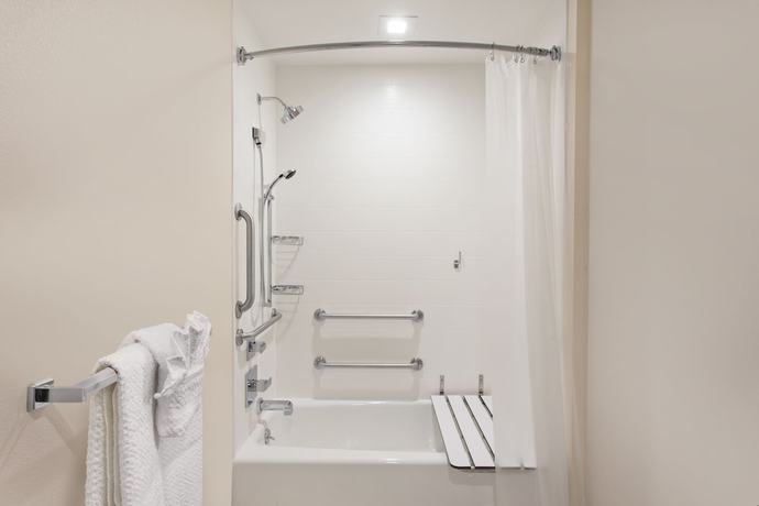 Imagen de la habitación del Hotel SpringHill Suites by Marriott Escondido Downtown. Foto 8