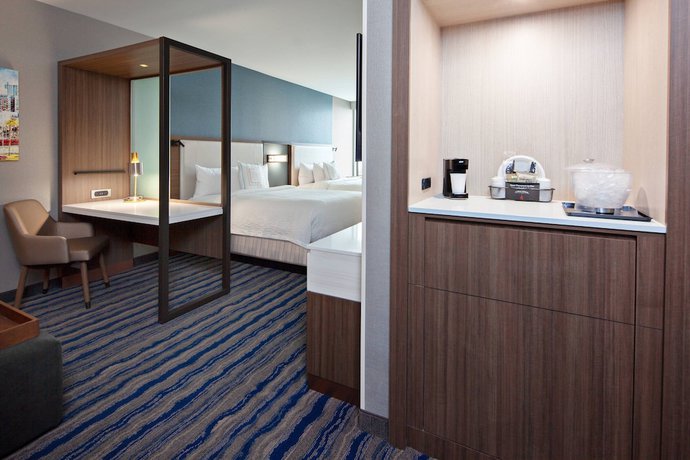 Imagen de la habitación del Hotel SpringHill Suites by Marriott Escondido Downtown. Foto 9
