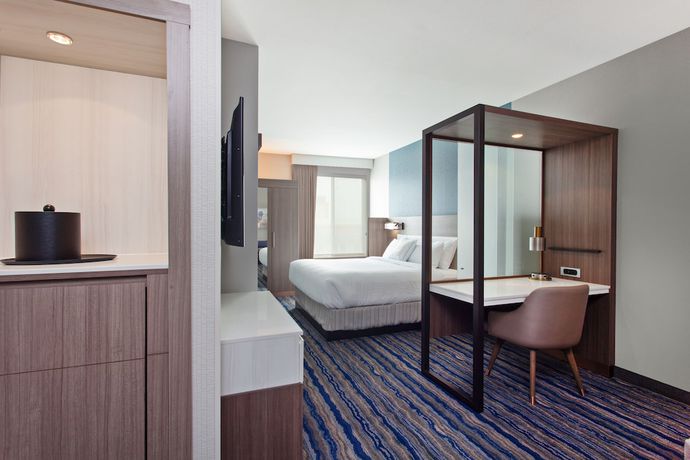 Imagen de la habitación del Hotel SpringHill Suites by Marriott Escondido Downtown. Foto 10