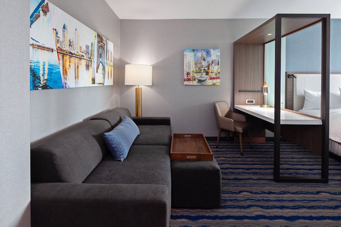 Imagen de la habitación del Hotel SpringHill Suites by Marriott Escondido Downtown. Foto 11