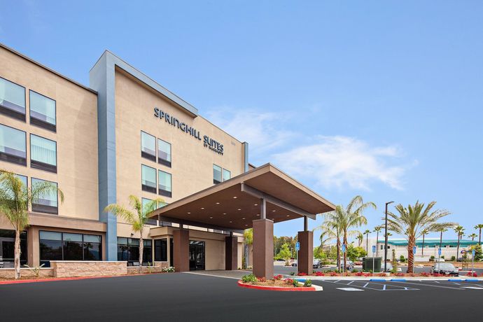 Imagen general del Hotel SpringHill Suites by Marriott Escondido Downtown. Foto 1