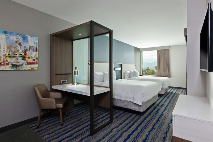 Imagen de la habitación del Hotel SpringHill Suites by Marriott Escondido Downtown. Foto 12