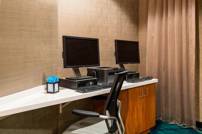 Imagen de los interiores del Hotel SpringHill Suites by Marriott Fort Myers Airport. Foto 15