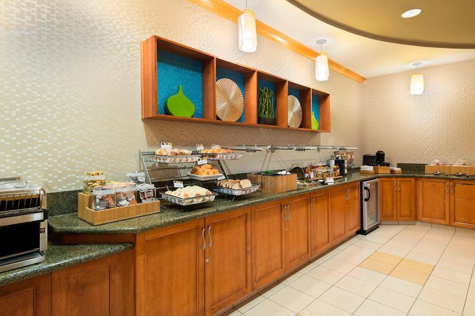 Imagen del bar/restaurante del Hotel SpringHill Suites by Marriott Fort Myers Airport. Foto 6