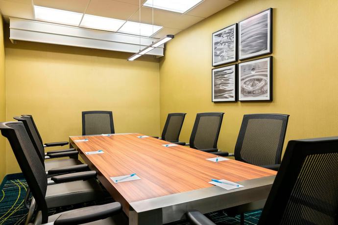 Imagen de los interiores del Hotel SpringHill Suites by Marriott Fort Myers Airport. Foto 18