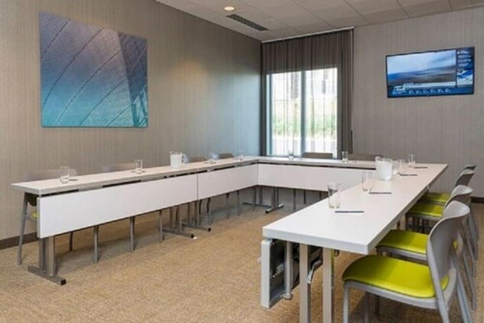 Imagen de los interiores del Hotel SpringHill Suites by Marriott Fort Myers Estero. Foto 15