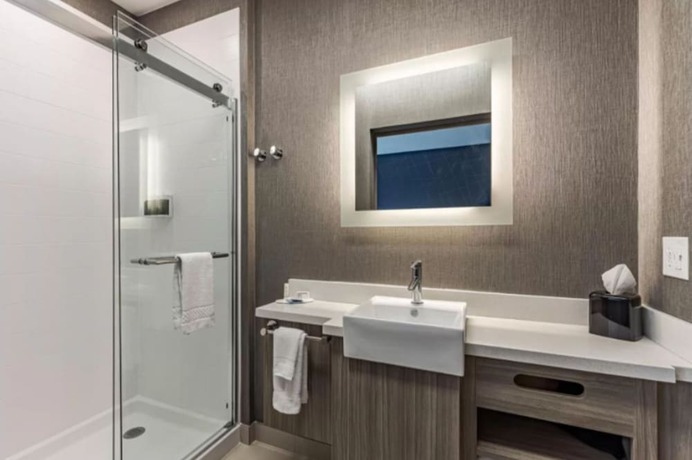 Imagen de la habitación del Hotel SpringHill Suites by Marriott Fort Wayne North. Foto 13