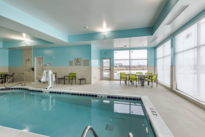 Imagen de la piscina del Hotel SpringHill Suites by Marriott Fort Wayne North. Foto 20