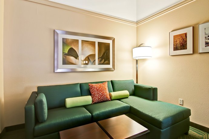 Imagen de la habitación del Hotel SpringHill Suites by Marriott Fresno. Foto 10