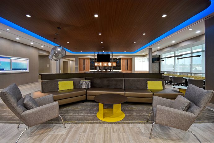 Imagen de los interiores del Hotel SpringHill Suites by Marriott Holland. Foto 13