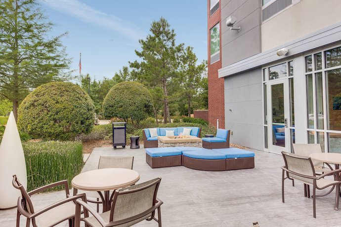 Imagen de los exteriores del Hotel SpringHill Suites by Marriott Houston The Woodlands. Foto 15