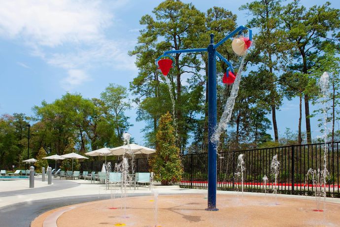 Imagen de la piscina del Hotel SpringHill Suites by Marriott Houston The Woodlands. Foto 20
