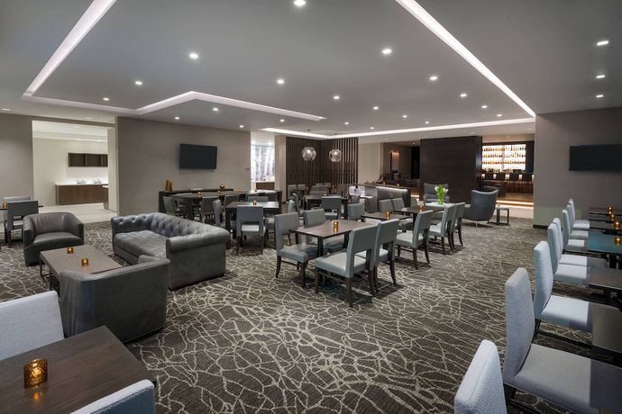 Imagen de los interiores del Hotel SpringHill Suites by Marriott Indianapolis Westfield. Foto 16