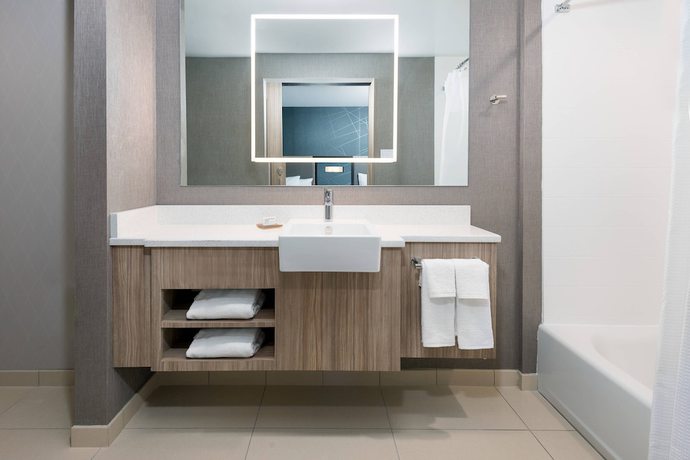 Imagen de la habitación del Hotel SpringHill Suites by Marriott Lakeland. Foto 6