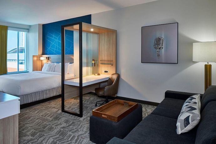 Imagen de la habitación del Hotel SpringHill Suites by Marriott Nashville Downtown/Convention Center. Foto 2