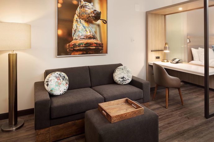 Imagen de la habitación del Hotel SpringHill Suites by Marriott New Orleans Downtown/Canal Street. Foto 13