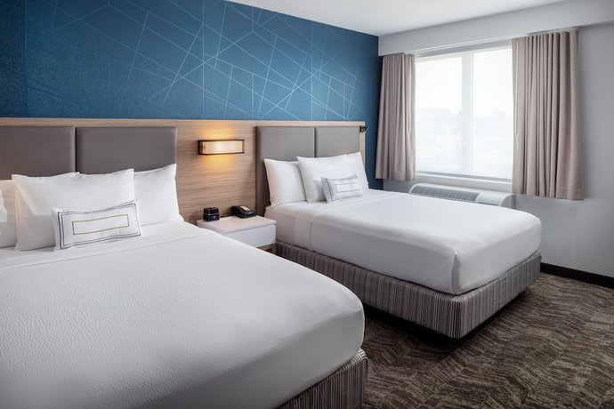 Imagen de la habitación del Hotel SpringHill Suites by Marriott New York JFK Airport/Jamaica. Foto 12