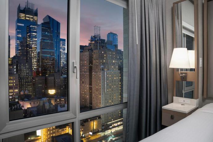 Imagen de la habitación del Hotel SpringHill Suites by Marriott New York Manhattan Times Square. Foto 7