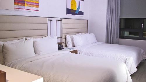 Imagen de la habitación del Hotel SpringHill Suites by Marriott New York Manhattan/Times Square South. Foto 4