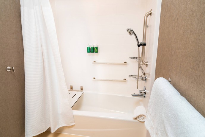 Imagen de la habitación del Hotel SpringHill Suites by Marriott Newark Fremont. Foto 5