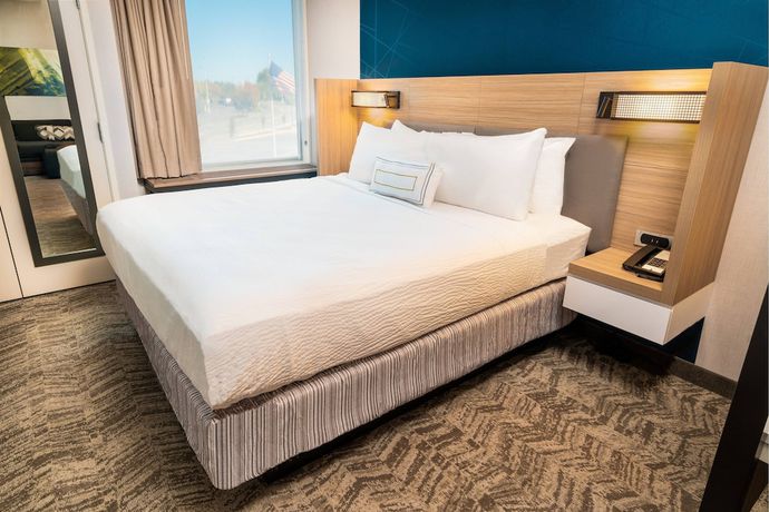 Imagen de la habitación del Hotel SpringHill Suites by Marriott Newark Fremont. Foto 14