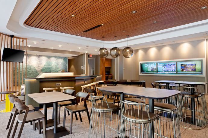 Imagen del bar/restaurante del Hotel SpringHill Suites by Marriott Ocala. Foto 3