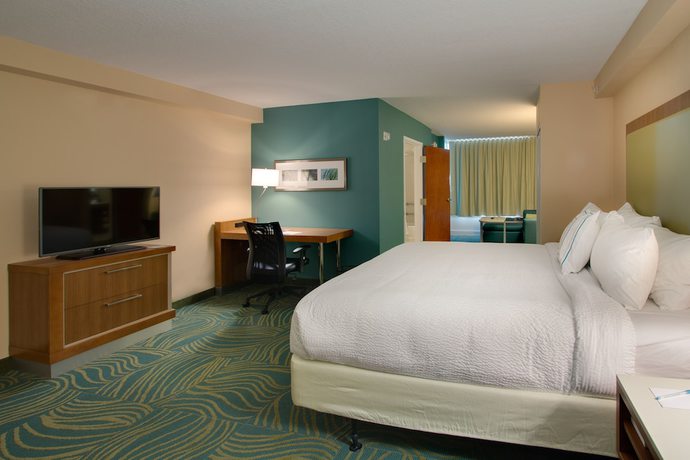 Imagen de la habitación del Hotel SpringHill Suites by Marriott Orlando Lake Buena Vista South. Foto 5