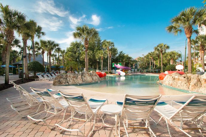 Imagen de la piscina del Hotel SpringHill Suites by Marriott Orlando Lake Buena Vista South. Foto 20
