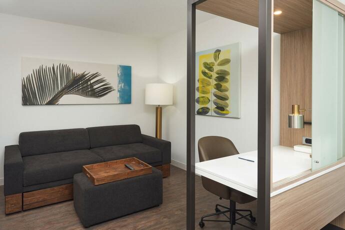 Imagen general del Hotel SpringHill Suites by Marriott Orlando Lake Nona. Foto 7